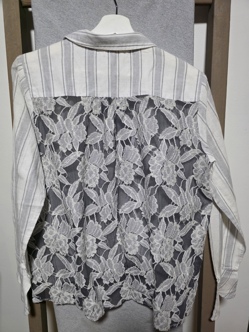 Mystree White and Gray Vertical Stripe Blouse with Lace Detail